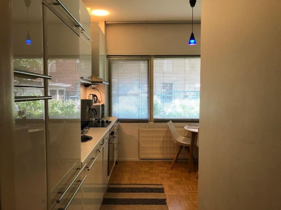 Stylish Spacious Near Centre By The Sea *